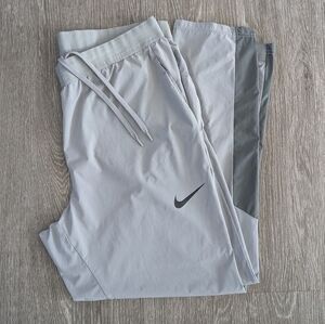Nike Pro | Dri-FIT Vent Max Training Pant in Grey | Size X-Large